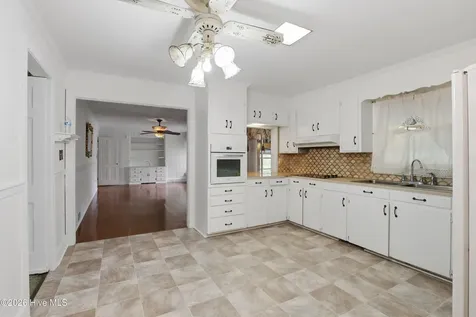 1423 Greenville Boulevard SE Greenville NC 27858