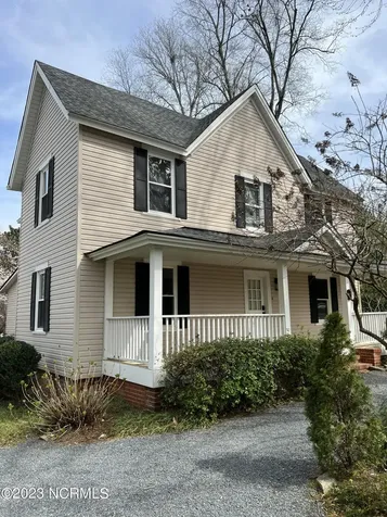 145 E Vermont Avenue Southern Pines NC 28387