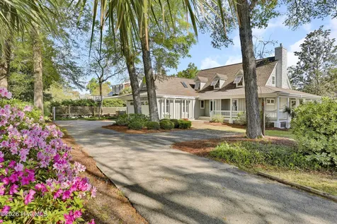 7200 Airlie Place Wilmington NC 28403