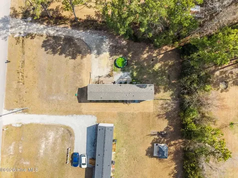 728 James Street Hubert NC 28539