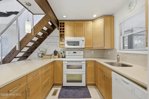 125 Seabreeze Drive Duck NC 27949