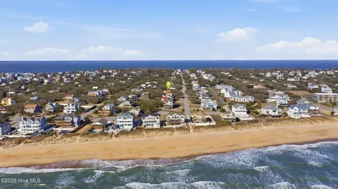 125 Seabreeze Drive Duck NC 27949