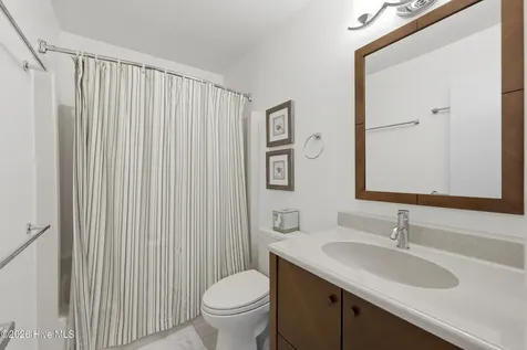 125 Seabreeze Drive Duck NC 27949