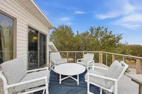 125 Seabreeze Drive Duck NC 27949