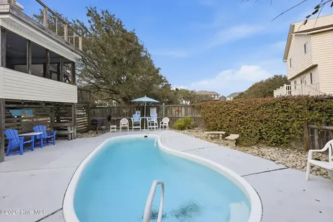 125 Seabreeze Drive Duck NC 27949