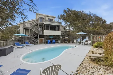 125 Seabreeze Drive Duck NC 27949