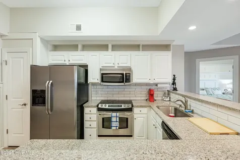 4100 Marsh Grove Lane Southport NC 28461