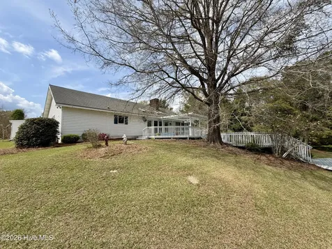 4106 Old Cherry Point Road New Bern NC 28560