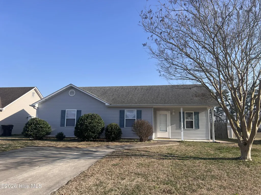 212 Springvale Street Elizabeth City NC 27909