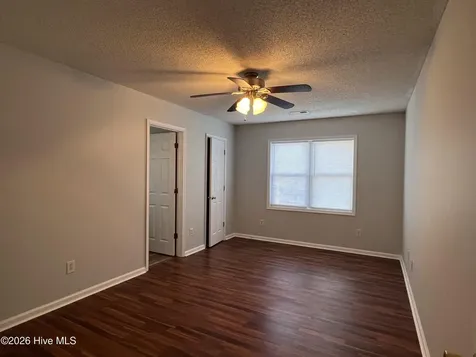 212 Springvale Street Elizabeth City NC 27909