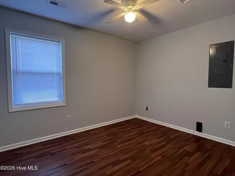 212 Springvale Street Elizabeth City NC 27909