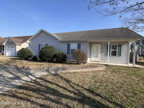 212 Springvale Street Elizabeth City NC 27909