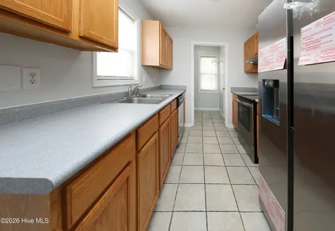 212 Springvale Street Elizabeth City NC 27909