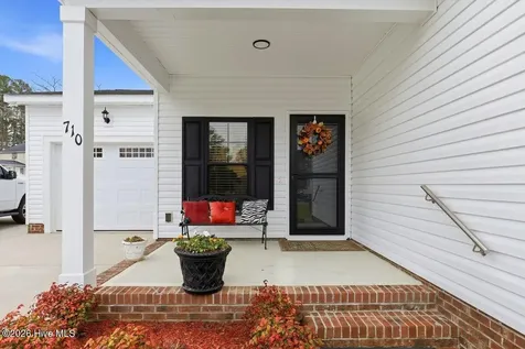 710 Haskett Court Kinston NC 28501