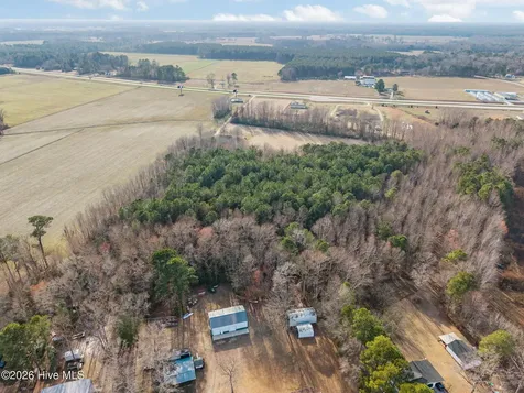 5238 Us 17 Highway N Washington NC 27889