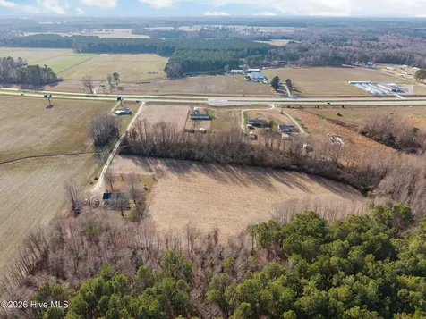 5238 Us 17 Highway N Washington NC 27889