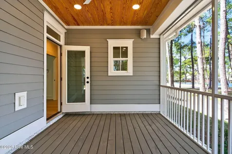 9179 Devaun Park Boulevard Calabash NC 28467