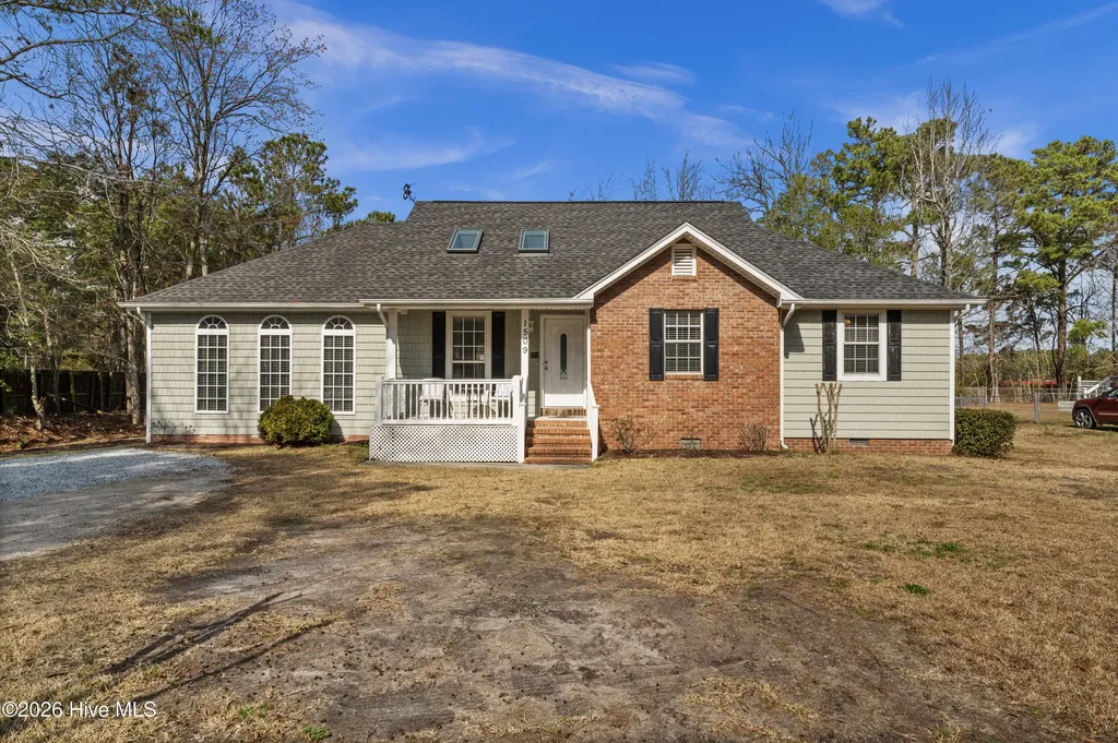1509 Country Club Drive Hampstead NC 28443