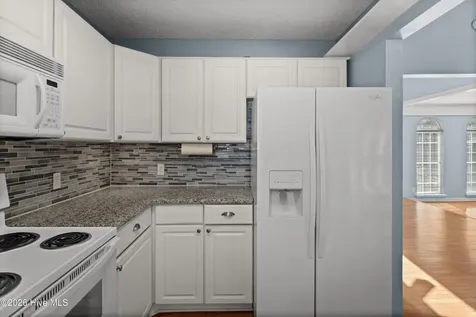 1509 Country Club Drive Hampstead NC 28443