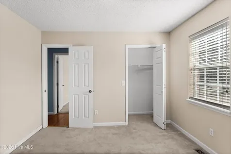 1509 Country Club Drive Hampstead NC 28443