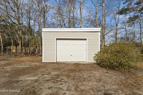 1509 Country Club Drive Hampstead NC 28443