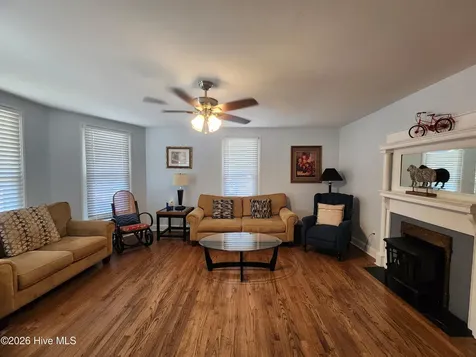 242 W Academy Street Wendell NC 27591