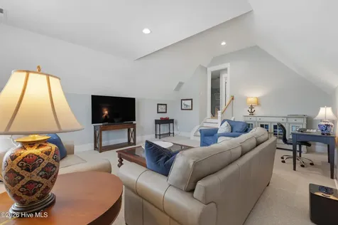 637 Bedminister Lane Wilmington NC 28405