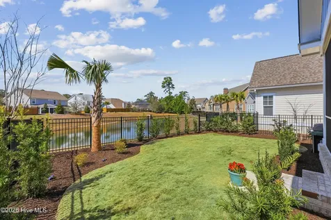 637 Bedminister Lane Wilmington NC 28405