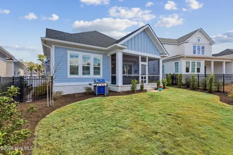 637 Bedminister Lane Wilmington NC 28405