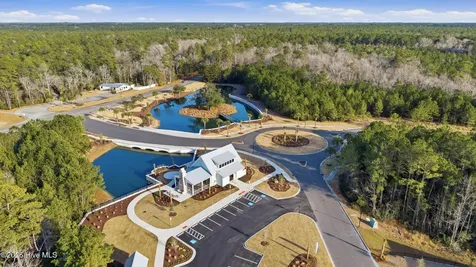 637 Bedminister Lane Wilmington NC 28405