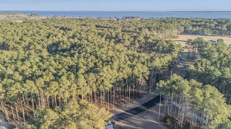 88 Cape Hatteras Point Oriental NC 28571