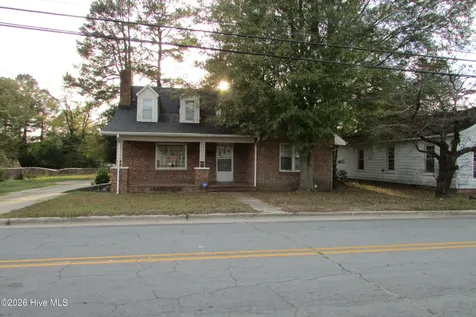 803 Mc Koy Street Clinton NC 28328