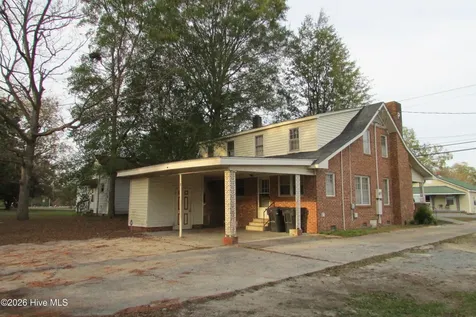 803 Mc Koy Street Clinton NC 28328