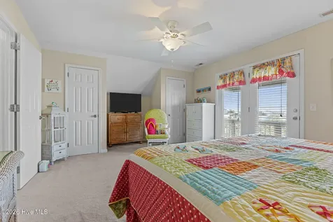 215 E Ft Macon Road Atlantic Beach NC 28512