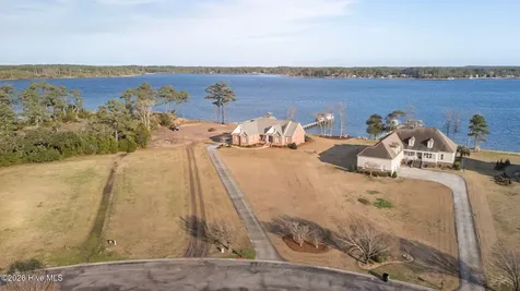135 Waterway Drive Havelock NC 28532