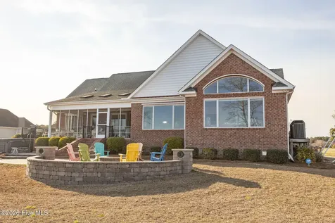 135 Waterway Drive Havelock NC 28532