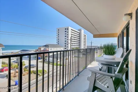 1518 Lake Park Boulevard S Carolina Beach NC 28428