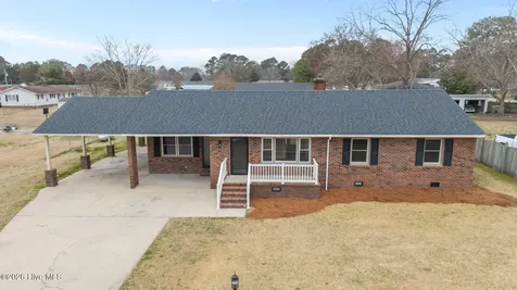 450 Camellia Street Kinston NC 28504