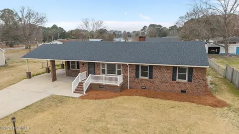 450 Camellia Street Kinston NC 28504