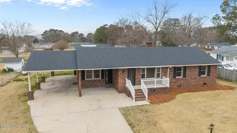 450 Camellia Street Kinston NC 28504