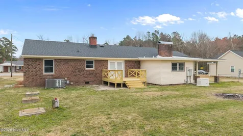 450 Camellia Street Kinston NC 28504