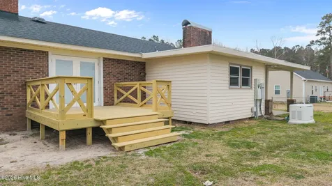 450 Camellia Street Kinston NC 28504
