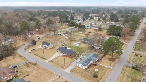 450 Camellia Street Kinston NC 28504