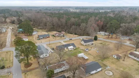 450 Camellia Street Kinston NC 28504