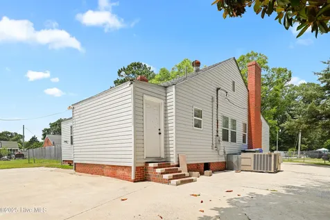 214 Arlington Circle Greenville NC 27834