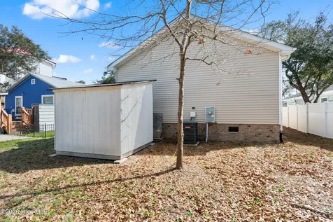 229 NE 75th Street Oak Island NC 28465