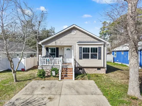 229 NE 75th Street Oak Island NC 28465