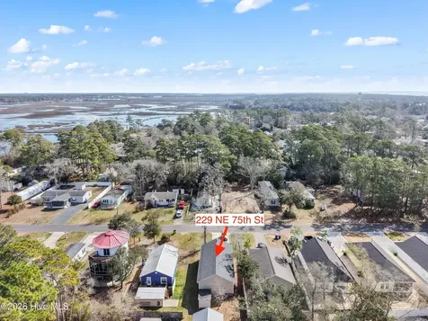 229 NE 75th Street Oak Island NC 28465