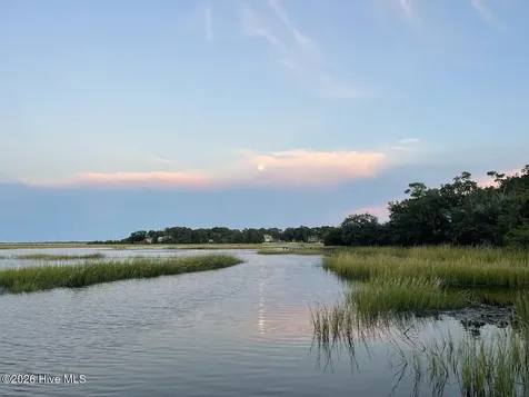 229 NE 75th Street Oak Island NC 28465