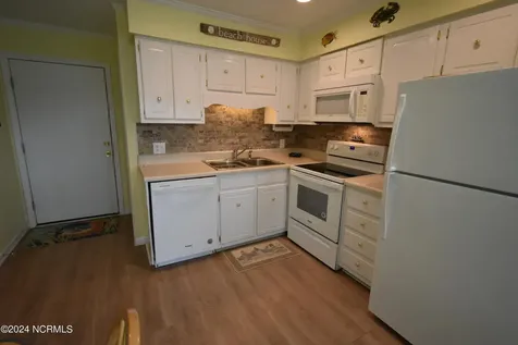 2008 E Ft Macon Road Atlantic Beach NC 28512